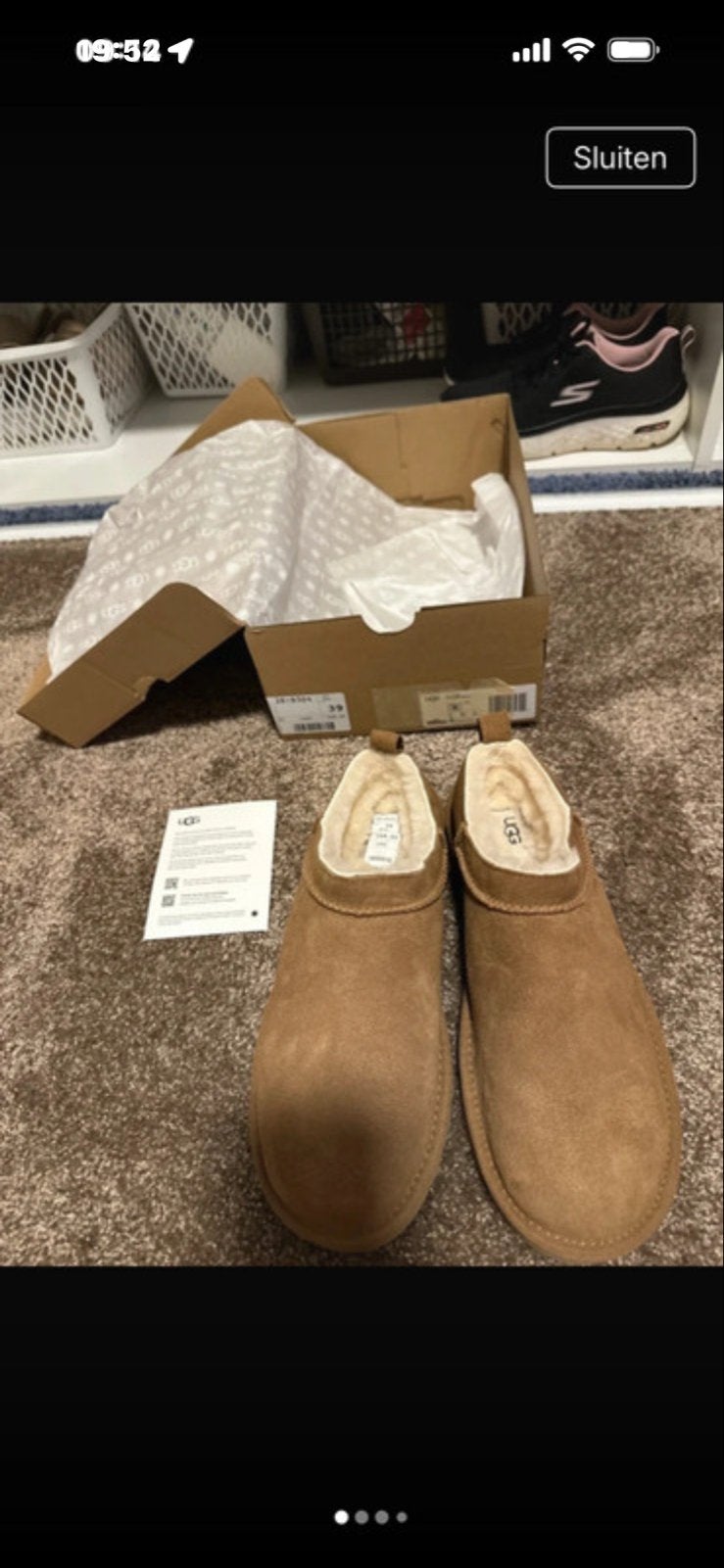 Nieuwe UGG micro - Maat 39 chestnut, Ophalen of Verzenden, Nieuw, Bruin, Pantoffels of Sloffen