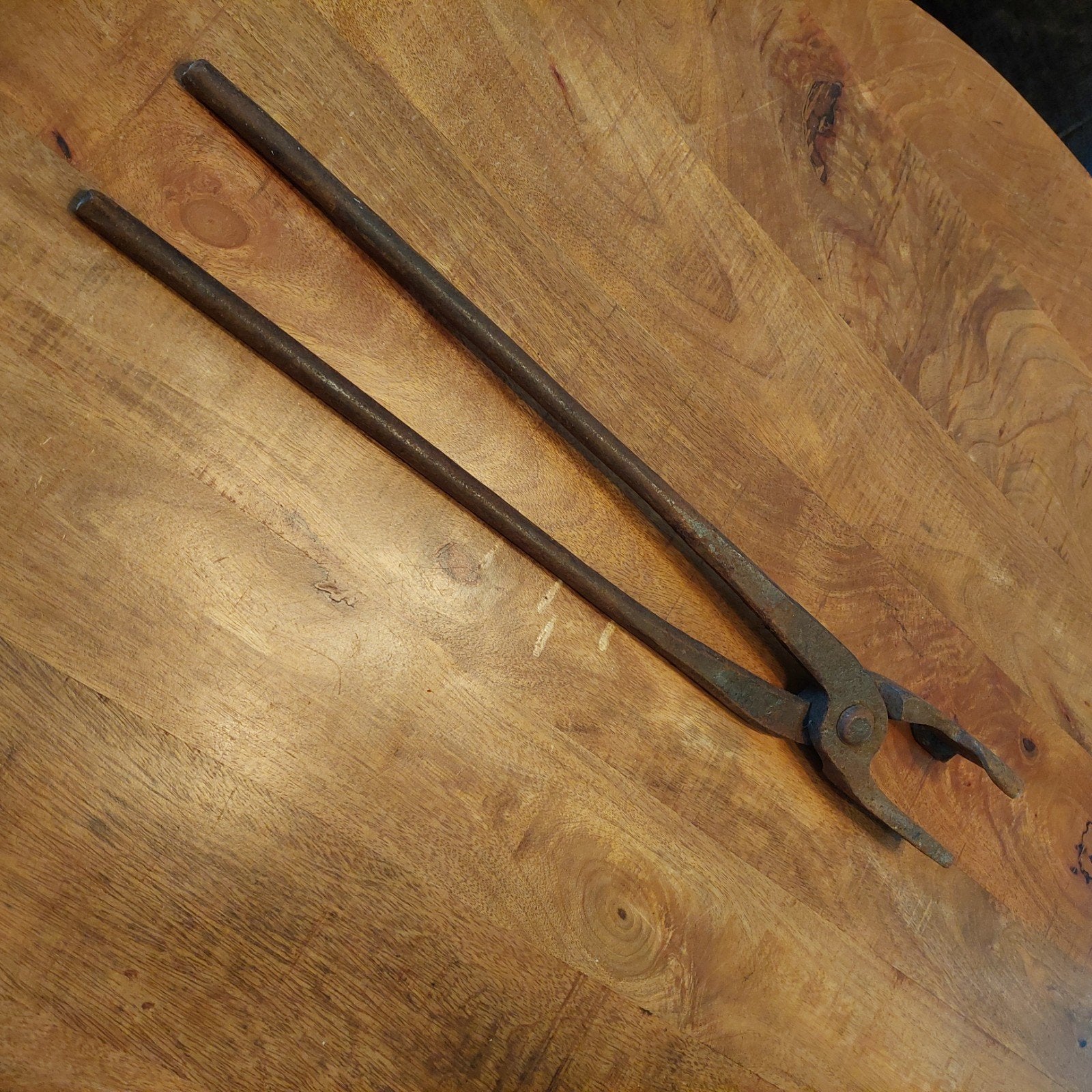 Grote smeedtang met profielbek., Ophalen of Verzenden