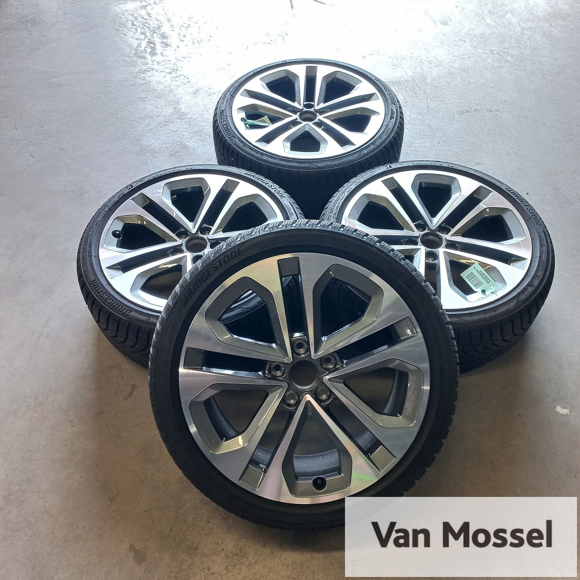 Audi A3 Bridgestone Blizzak LM005 225/40/R18 92V, 18 inch, Gebruikt, -, -