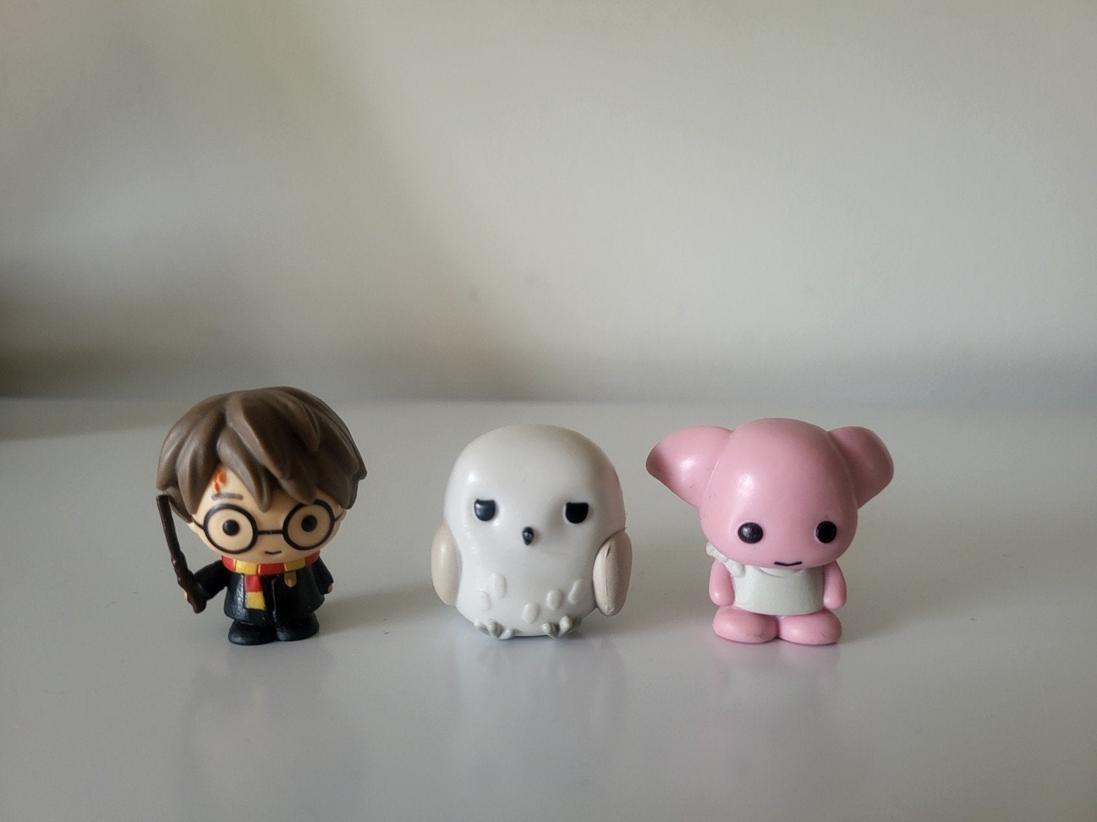 Harry Potter, Hedwig & Dobby beeldjes - Zo goed als nieuw, Ophalen of Verzenden, Zo goed als nieuw, Actiefiguurtje