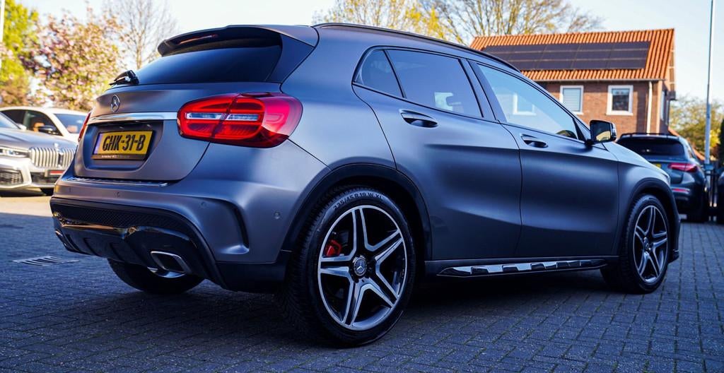 Mercedes-Benz GLA-klasse 250 Business | Panorama | Camera |, 730 kg, Gebruikt, 4 cilinders, Bedrijf