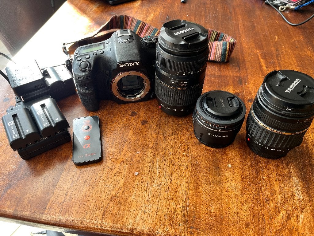 Sony A 77II digitale camera met lenzen, Audio, Tv en Foto, Gebruikt, Spiegelreflex, 21 megapixels, Ophalen of Verzenden