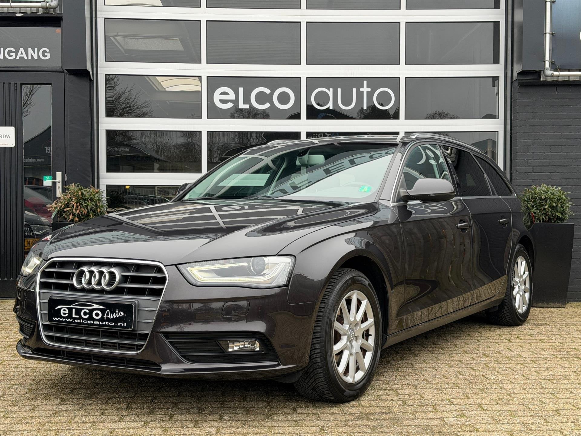 Audi A4 Avant 1.8 TFSI Business Edition, Auto's, Stof, Gebruikt, 4 cilinders, 1505 kg