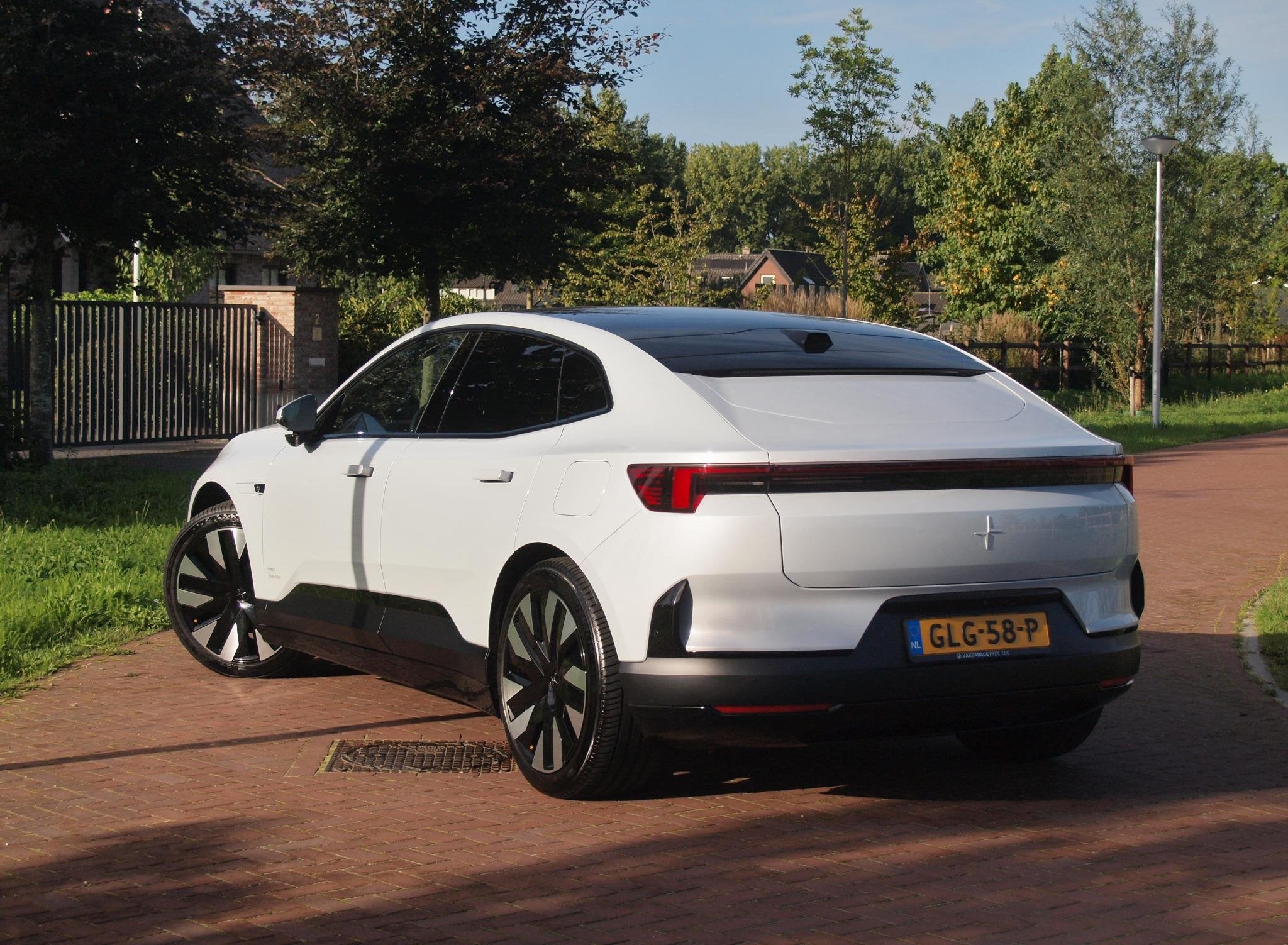 Polestar 4 Long Range Single motor 100 kWh | NL-Auto | Panor, Auto's, Automaat, Achterwielaandrijving, 100 kWh, Origineel Nederlands
