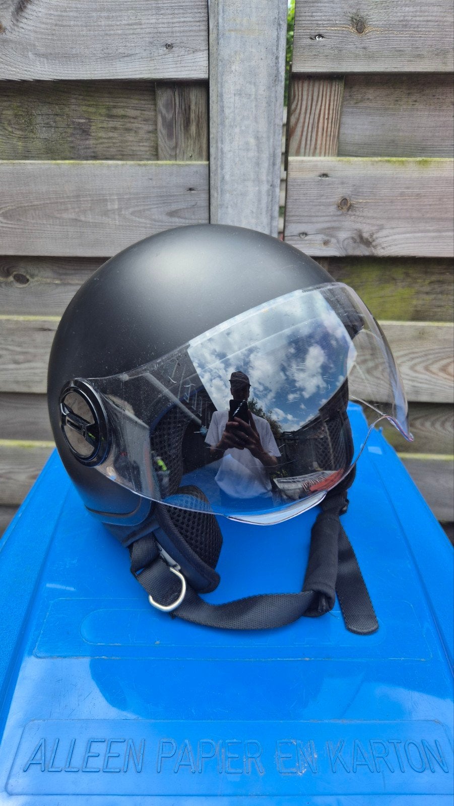 Scooterhelmen, Ophalen, Gebruikt, Medium