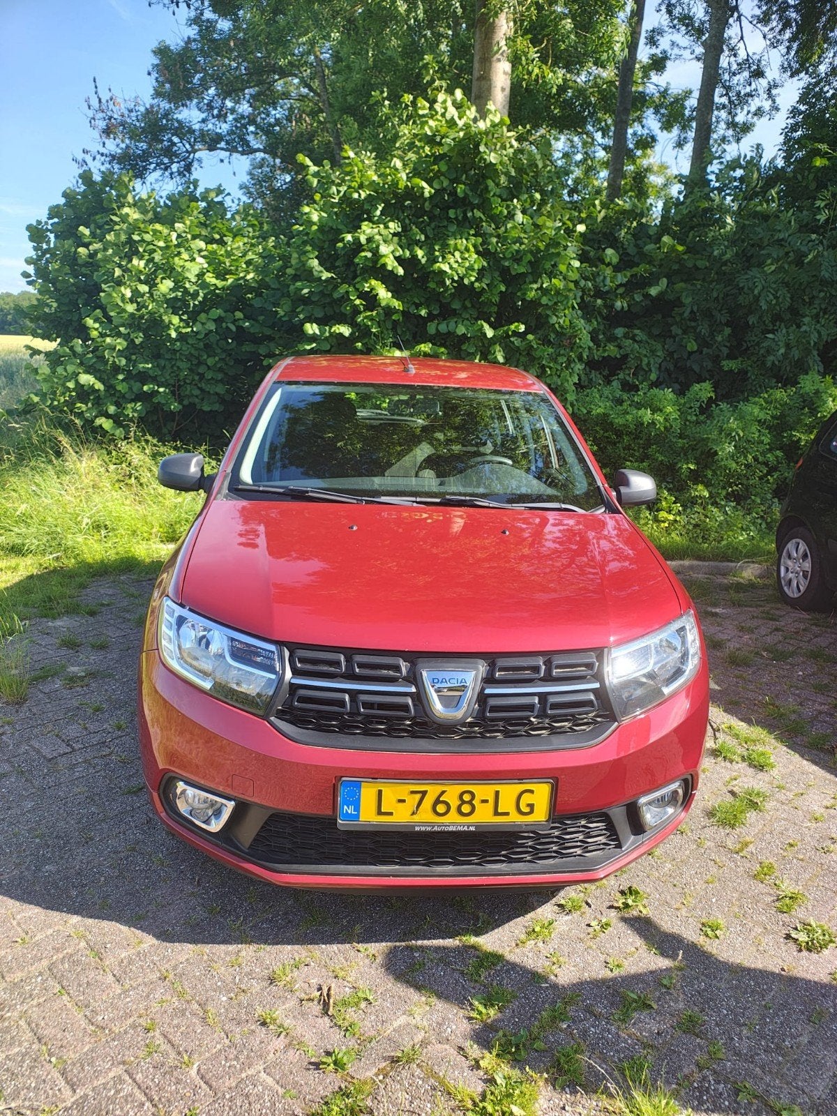 Dacia Sandero 1.0 SCe Laureate, Stof, 1090 kg, 31 €/maand, Handgeschakeld