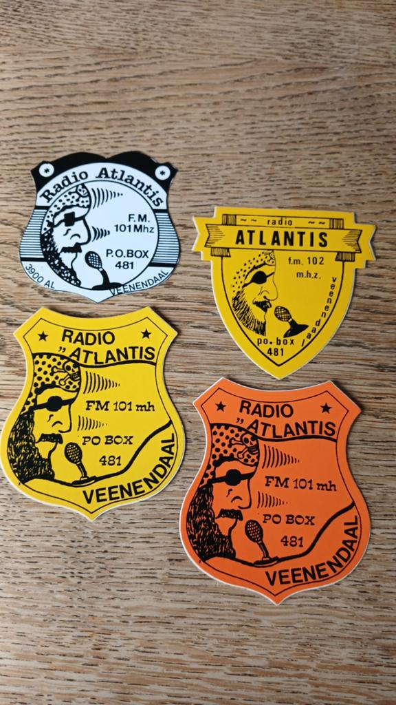 Stickers piraat zendamateur Radio Atlantis, VEENENDAAL, Ophalen of Verzenden, Zo goed als nieuw