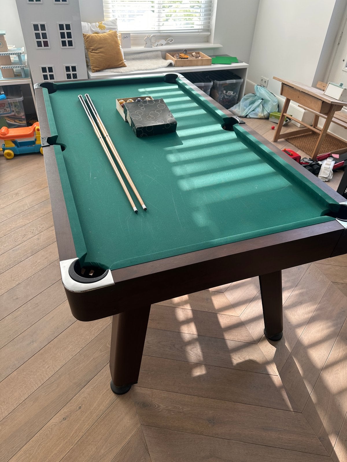 Pooltafel met keuen en ballen, Ophalen, Gebruikt, Pooltafel