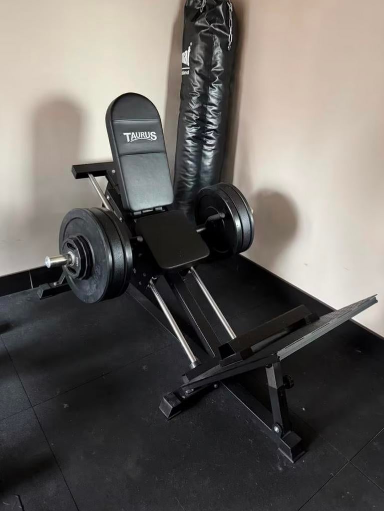 Taurus Legpress / Hacksquat / Kuitapparaat, Ophalen, Krachtstation, Zo goed als nieuw, Metaal
