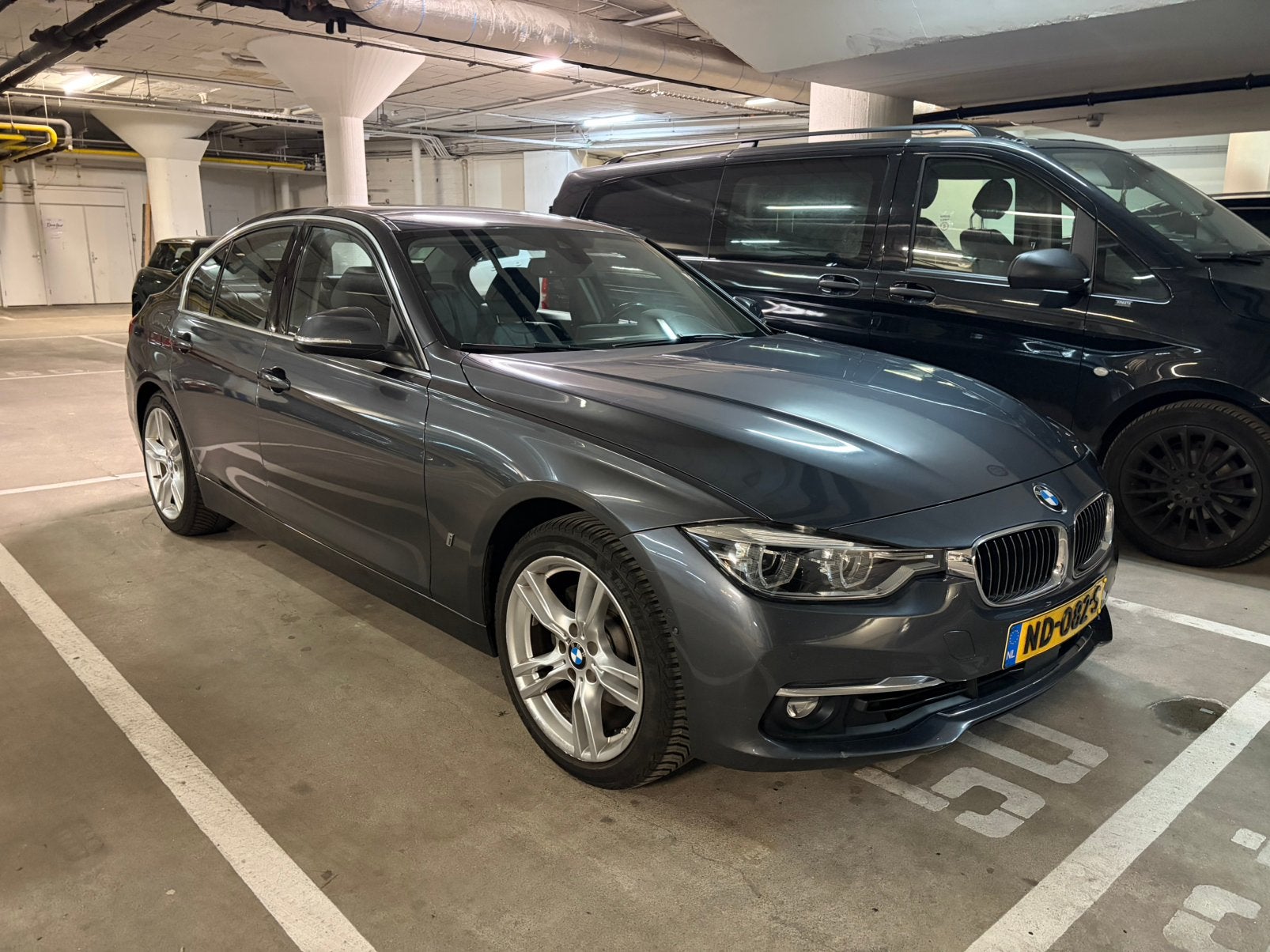 BMW 330e | 2017 | 340 PK | Dealeronderhouden | Full Options, Automaat, 1998 cc, Achterwielaandrijving, Zwart