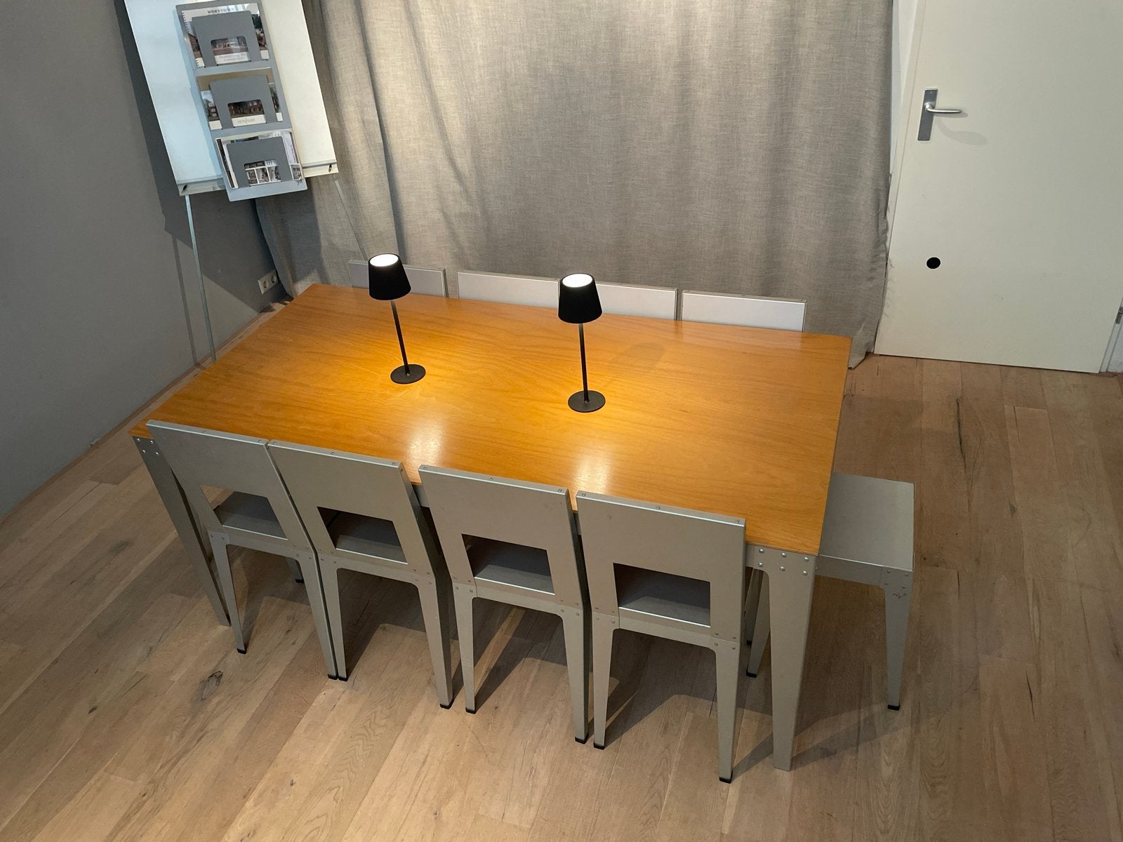 Piet Hein Eek Eet/Vergadertafel met 8 stoelen en bijzettafel, Gebruikt, 100 tot 150 cm, 200 cm of meer, Ophalen of Verzenden