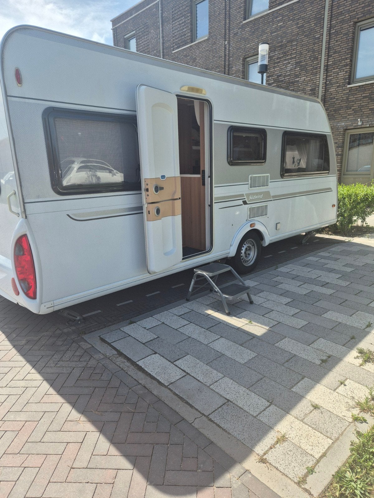 Nette Caravan Knaus Südwind 500 KU stapelbed vloerverwarming, Hordeur, Rondzit, Particulier, 5 tot 6 meter
