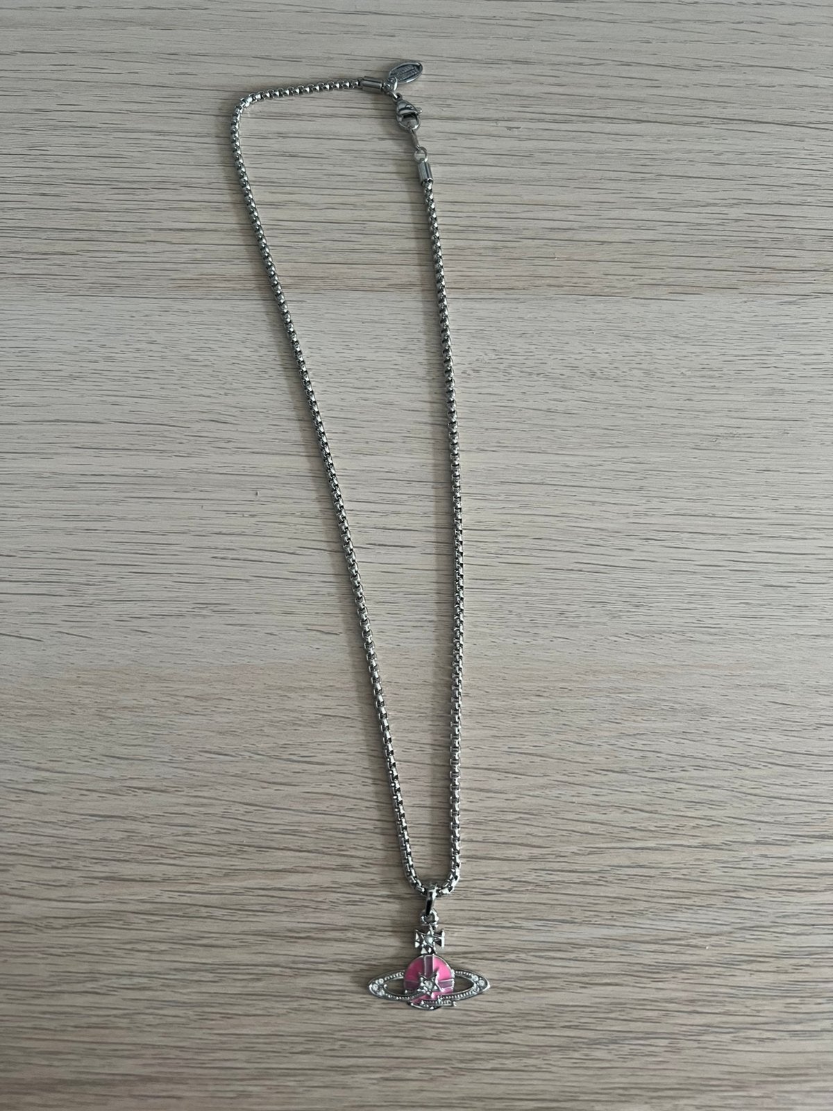 Vivienne westwood pink star necklace, Ophalen of Verzenden, Zo goed als nieuw, Roze