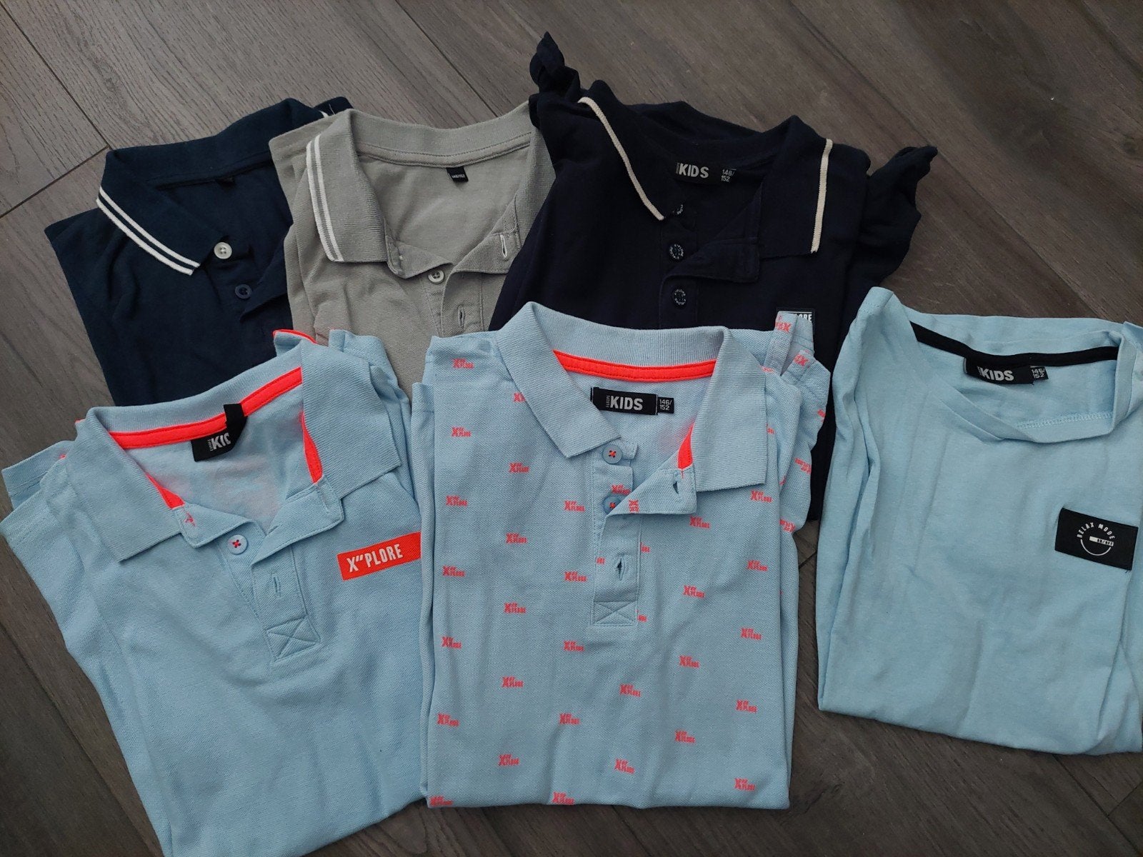 5 Polo's en 1 T-shirt maat 146-152, Ophalen