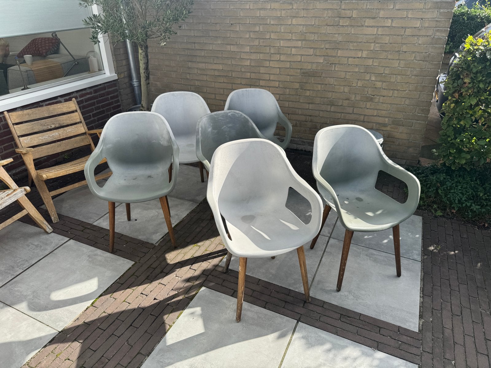 6 grijze stoelen met houten poten, Ophalen, Gebruikt, Grijs, Vijf, Zes of meer stoelen