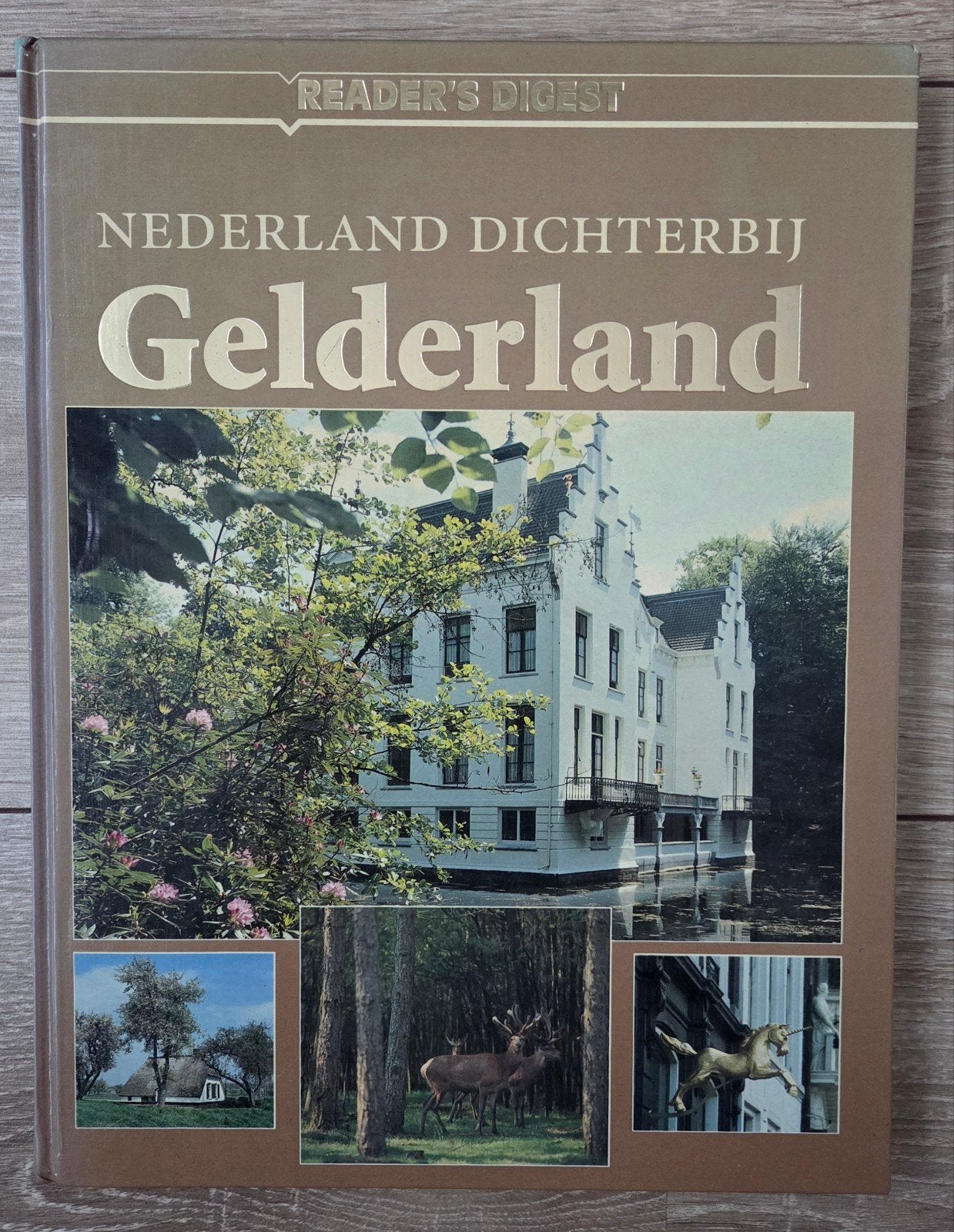 Reader's Digest - Nederland Dichterbij - Gelderland, Boeken, Ophalen of Verzenden, Zo goed als nieuw, Reader's Digest