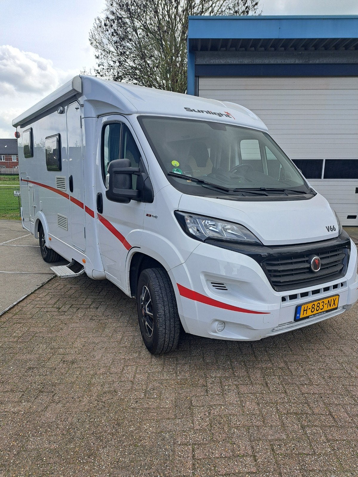 Compacte Sunlight V66compact  Camper - 6.50m, Caravans en Kamperen, Sunlight, Ringverwarming, Fiat, 6 tot 7 meter