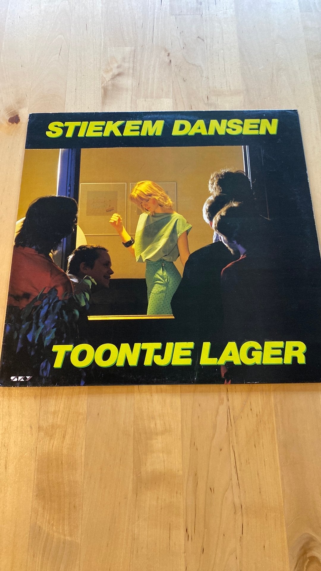 Vinyl lp Toontje Lager - Stiekem dansen, Ophalen of Verzenden, Zo goed als nieuw, 12 inch