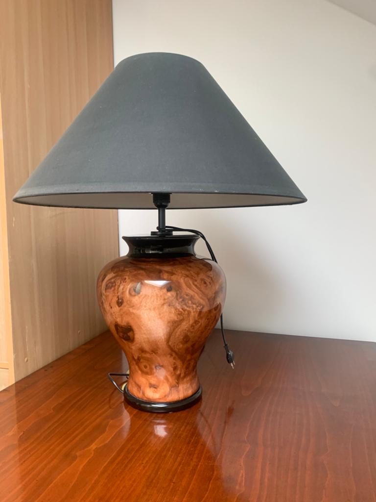 Grote tafellamp met zwarte en vremekap, Ophalen of Verzenden, Zo goed als nieuw, Minder dan 50 cm