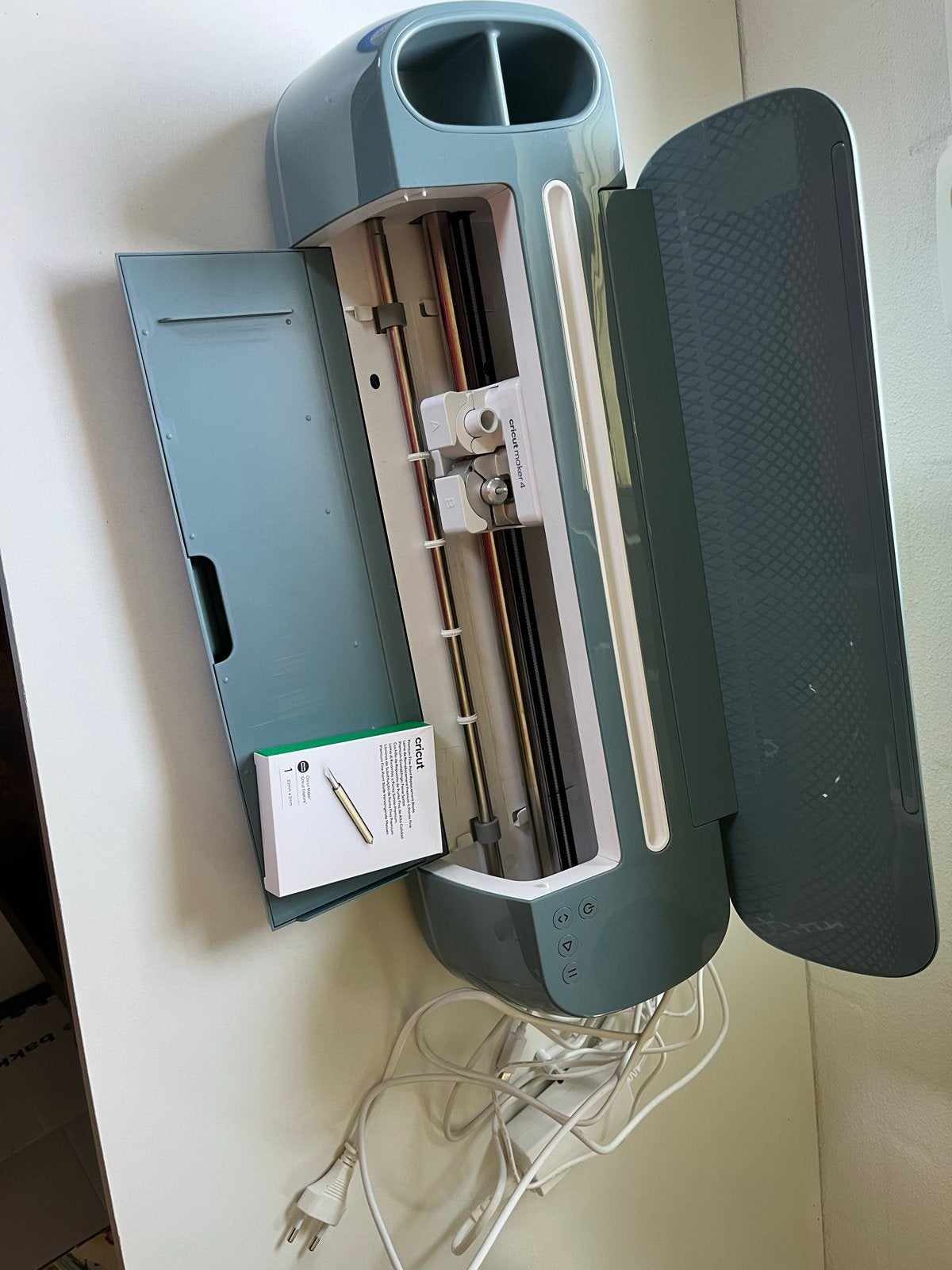 Cricut Maker 4 met Accessoires en Matten, Geschikt voor snijden, Overige thema's, Ophalen of Verzenden, Zo goed als nieuw