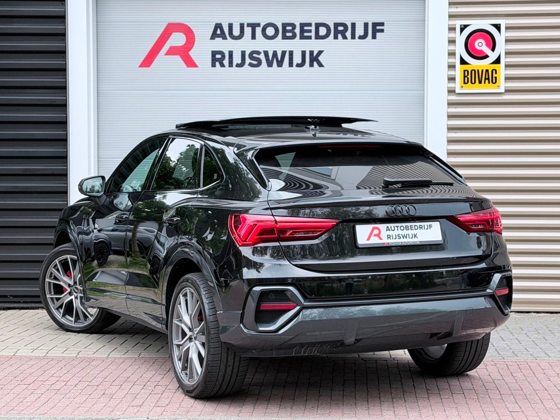 Audi Q3 SPORTBACK 35 TFSI S-Line Pano/Sfeer/Keyless, Auto's, Audi, 12 maanden, Euro 6, 4 cilinders, 1505 kg