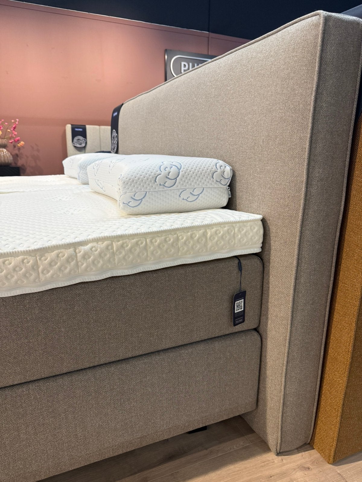 Foto 6 van Pullman Express Boxspring Elektrisch SHOWROOMDEAL