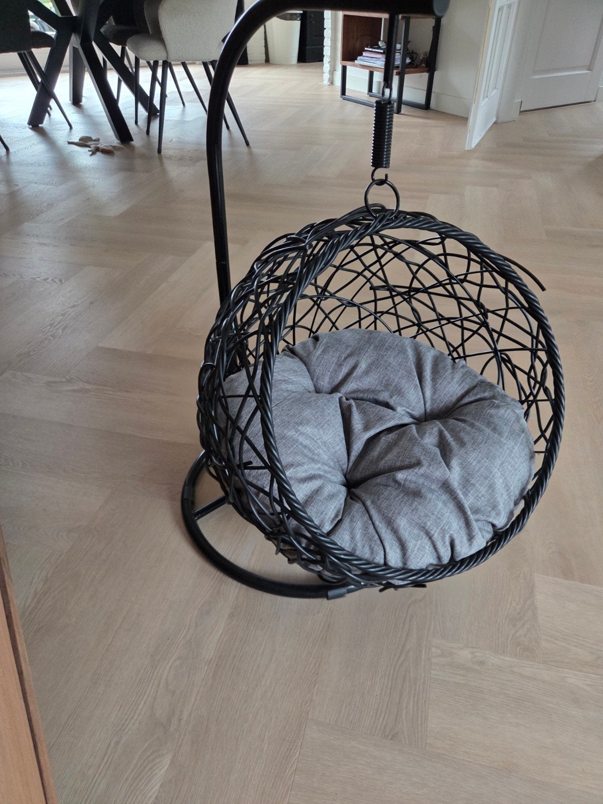 Nieuwe zwarte hangstoel voor kat/hondje, Ophalen of Verzenden, Nieuw