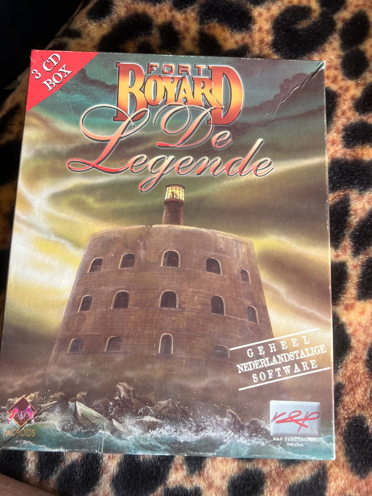 Fort Boyard De Legende - PC CD-ROM (3 CD Box), Spelcomputers en Games, Avontuur en Actie, Gebruikt, 1 speler, Ophalen of Verzenden