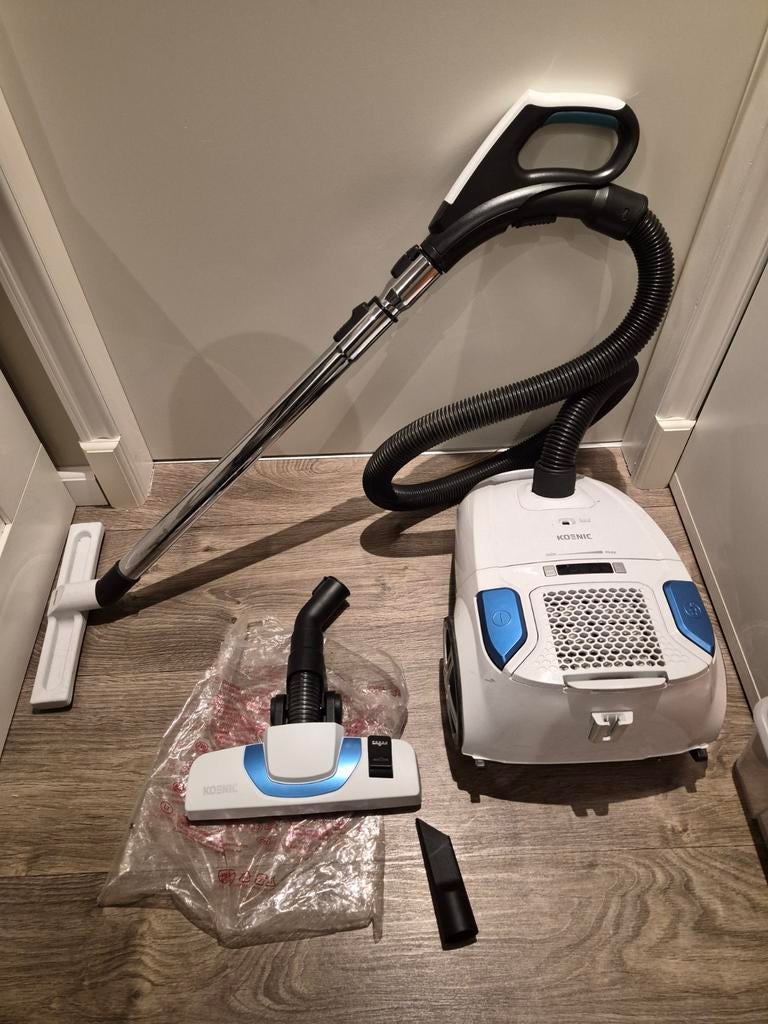 Koenic KVC 3121 Stofzuiger met zak, Witgoed en Apparatuur, Stofzuigers, Stofzuiger, Zo goed als nieuw, Minder dan 1200 watt, Ophalen