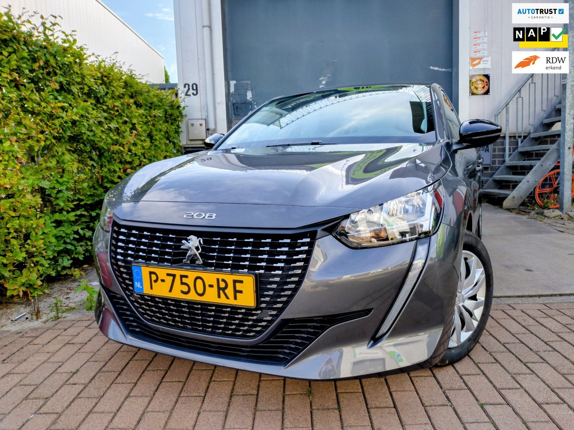 Peugeot 208 1.2 PureTech Active airco, Dealer onderhouden, Stof, 1199 cc, Origineel Nederlands