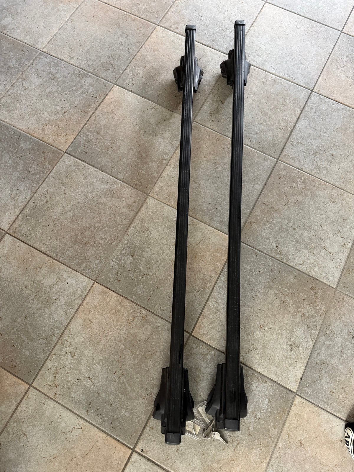 Thule dakdragers met sloten en sleutels, Auto diversen, Dakdragers, Ophalen of Verzenden, Gebruikt