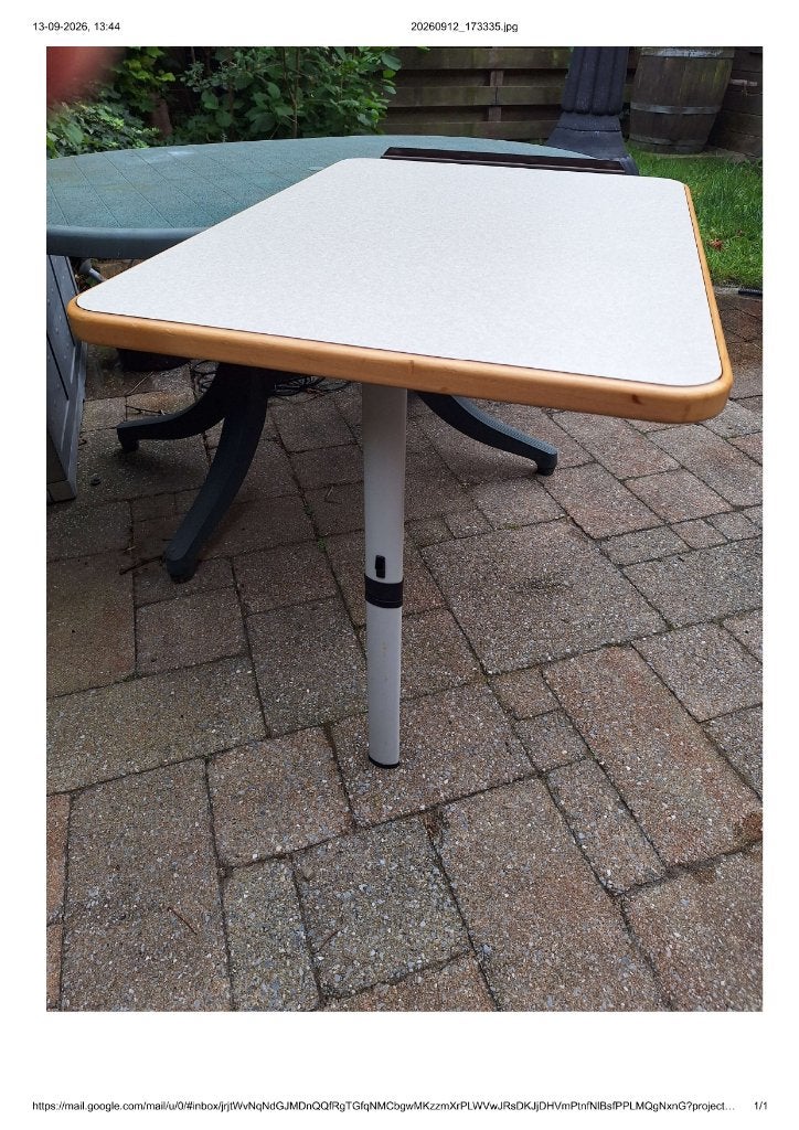Caravan tafel, Ophalen, Zo goed als nieuw