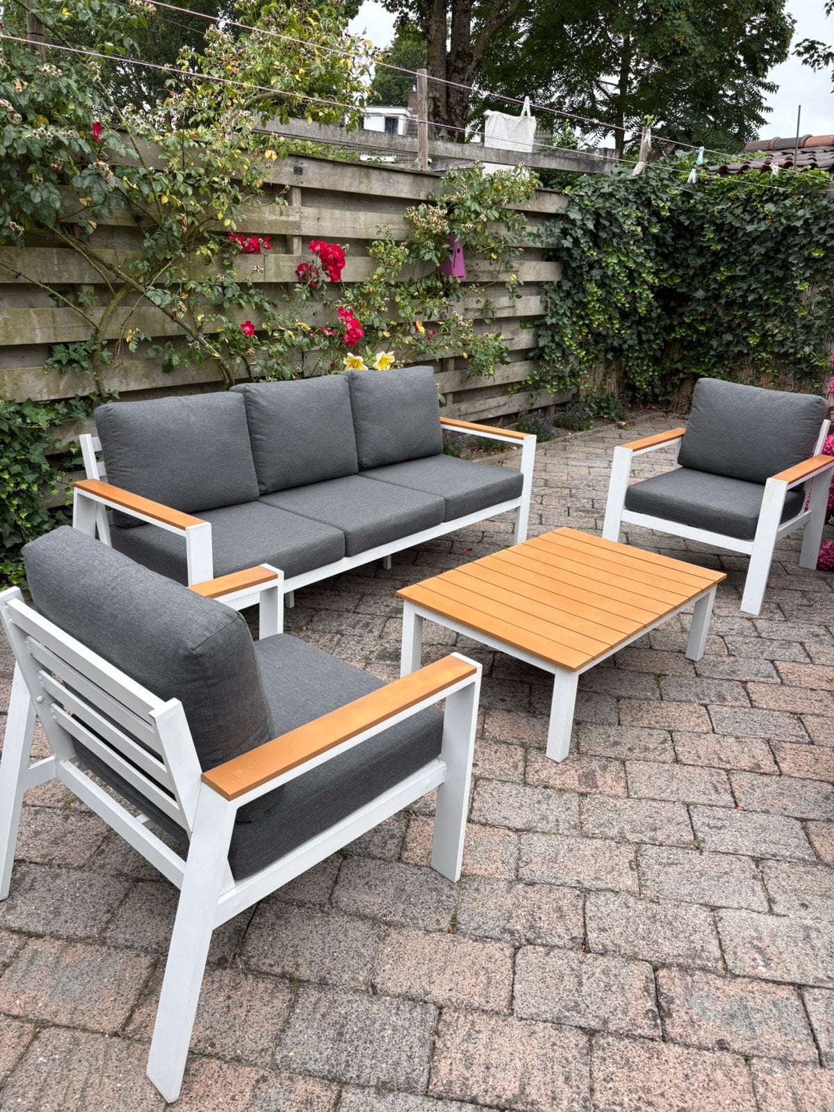 Wehkamp tuinset, Ophalen, Zo goed als nieuw