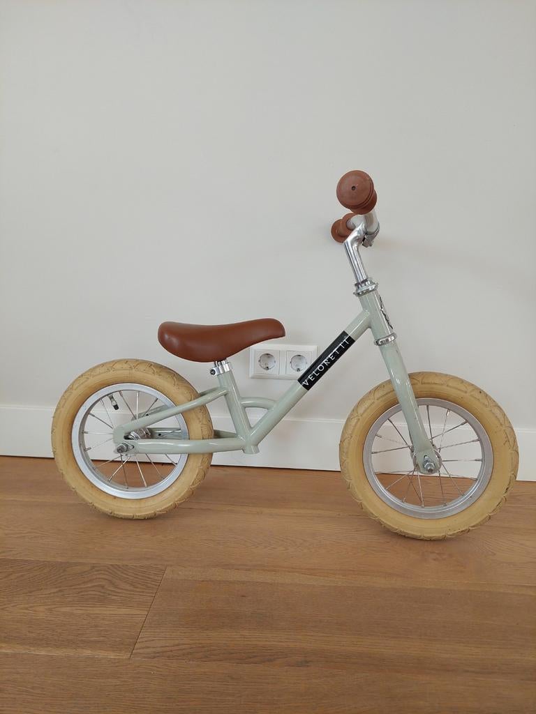 Veloretti loopfiets turquoise - perfect voor 2-3 jaar, Kinderen en Baby's, Speelgoed | Buiten | Voertuigen en Loopfietsen, Ophalen