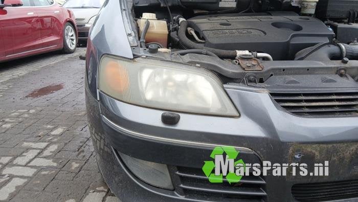 Koplamp rechts van een Mitsubishi Space Star, Gebruikt, -, -, Ophalen of Verzenden
