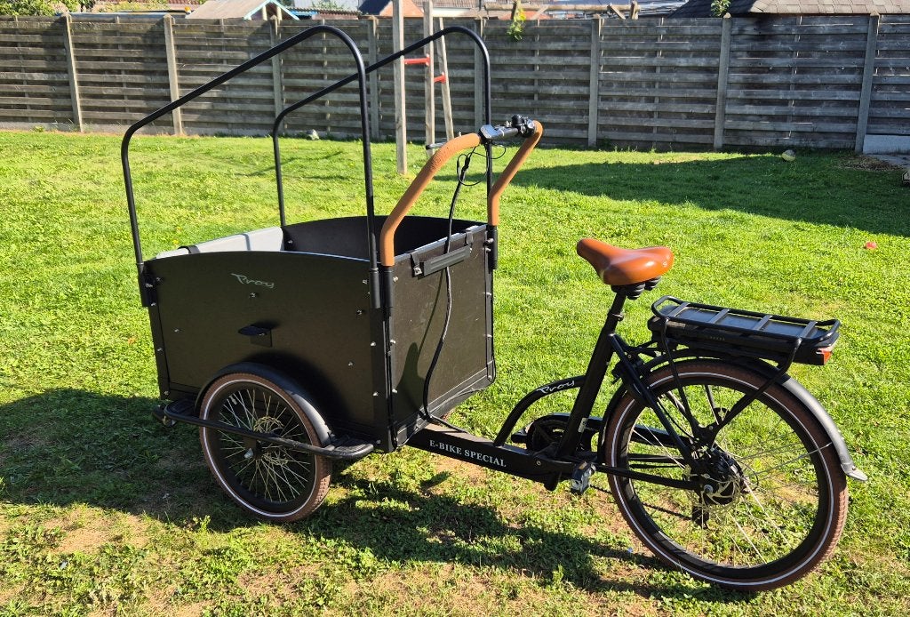 Vogue troy bakfiets, Fietsen en Brommers, Fietsen | Bakfietsen, 4 kinderen of meer, Gebruikt, Huif, Ophalen