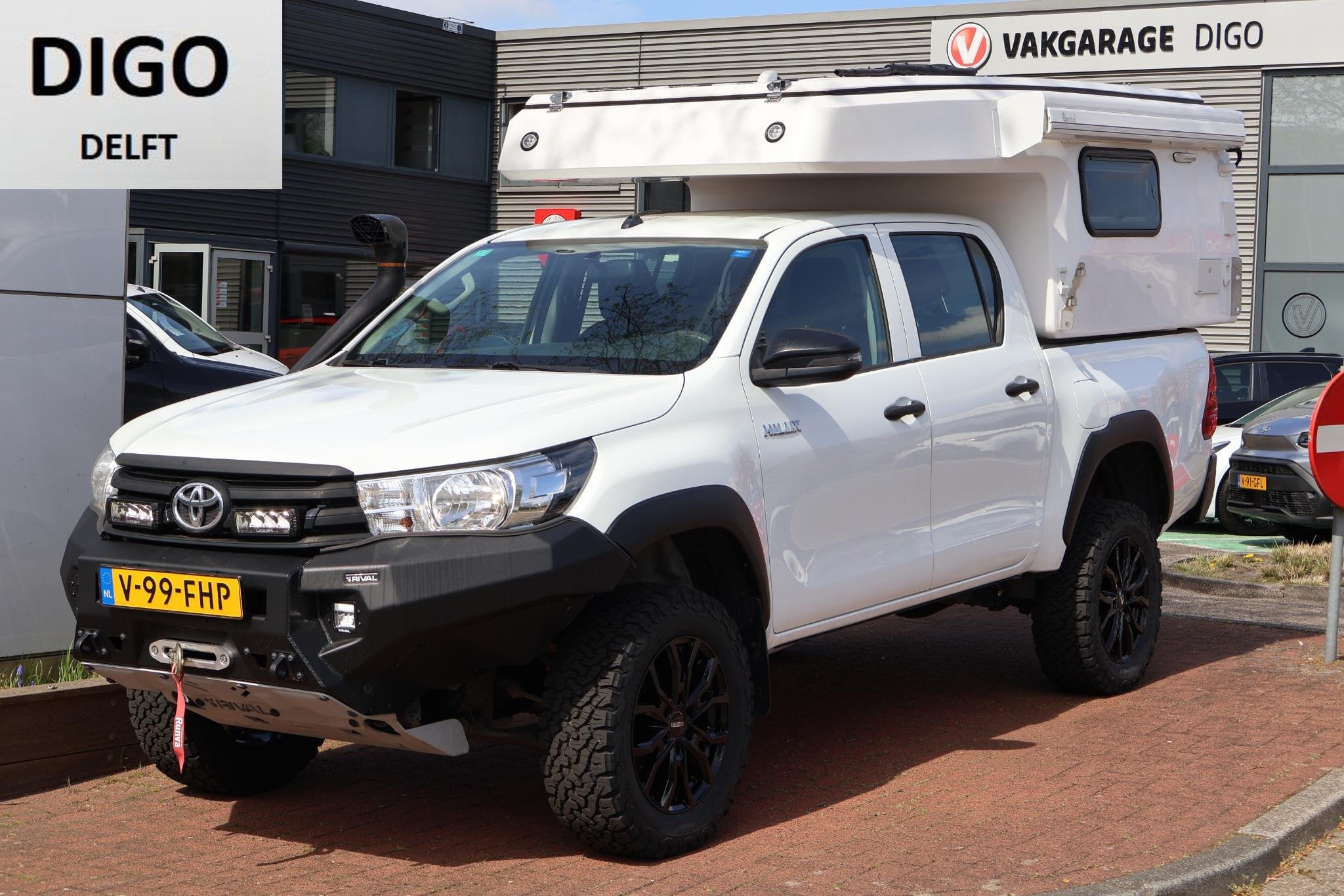 Toyota HiLux Camper 2.4 D-4D Dubbele Cabine Cool Comfort (ex, Dealer onderhouden, Stof, Gebruikt, 4 cilinders
