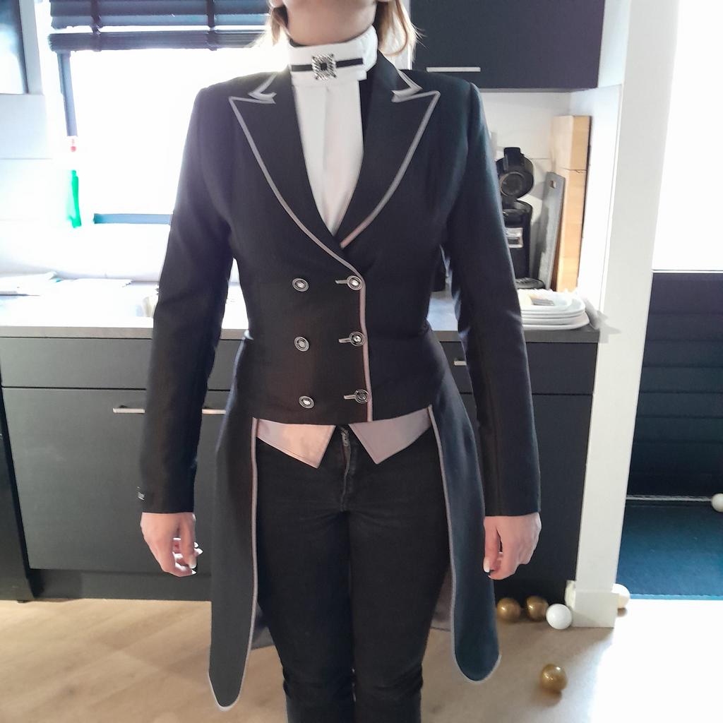 Juuls Slipjas Dressuur - Zwart met Grijze Details, Dieren en Toebehoren, Ophalen of Verzenden, Zo goed als nieuw, Dressuur, Bovenkleding