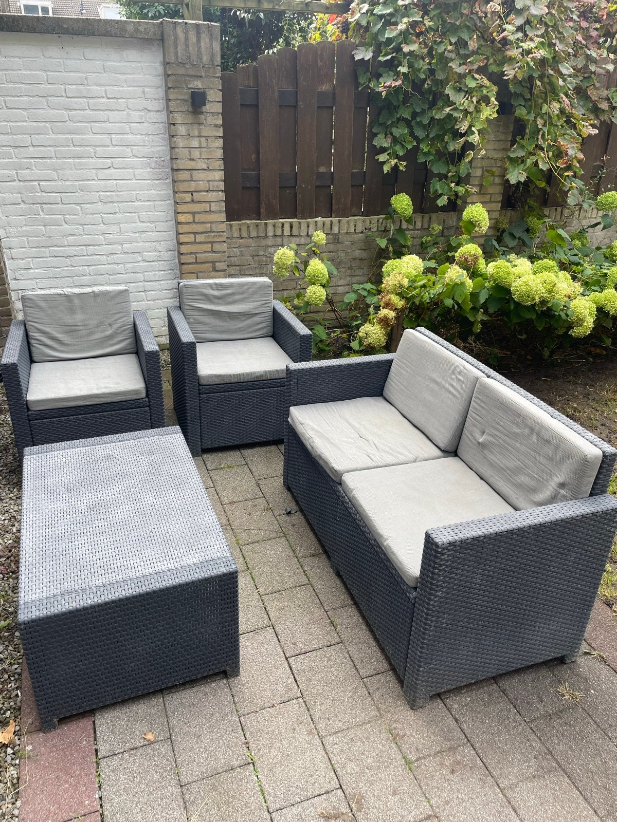 Loungeset met Kussens - 2 Stoelen, Bank, Tafel, Ophalen, 4 zitplaatsen, Gebruikt, Loungeset