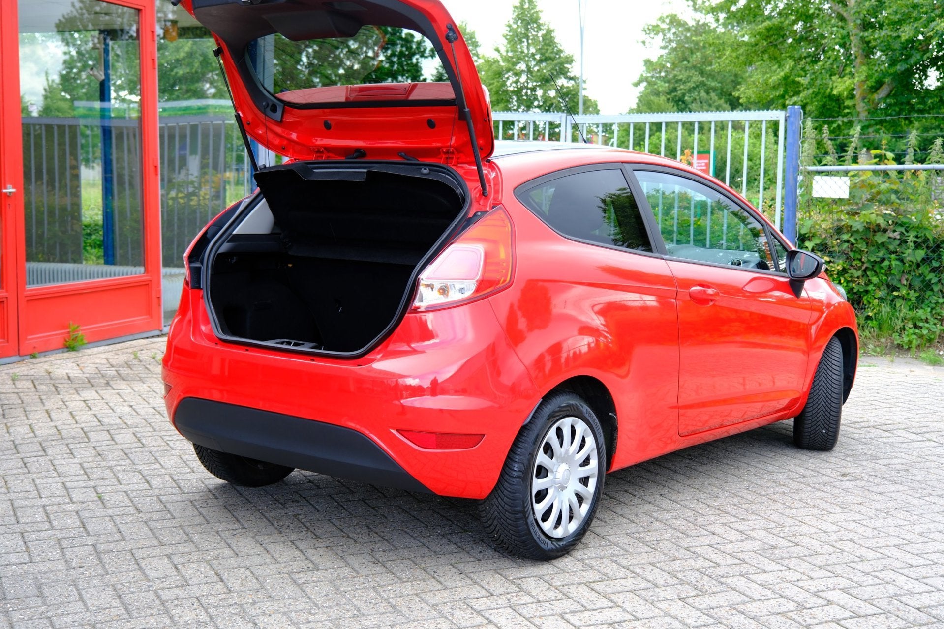 Foto 9 van Ford Fiesta 1.0 Style Airco|Stoelverw|Voorruit verw