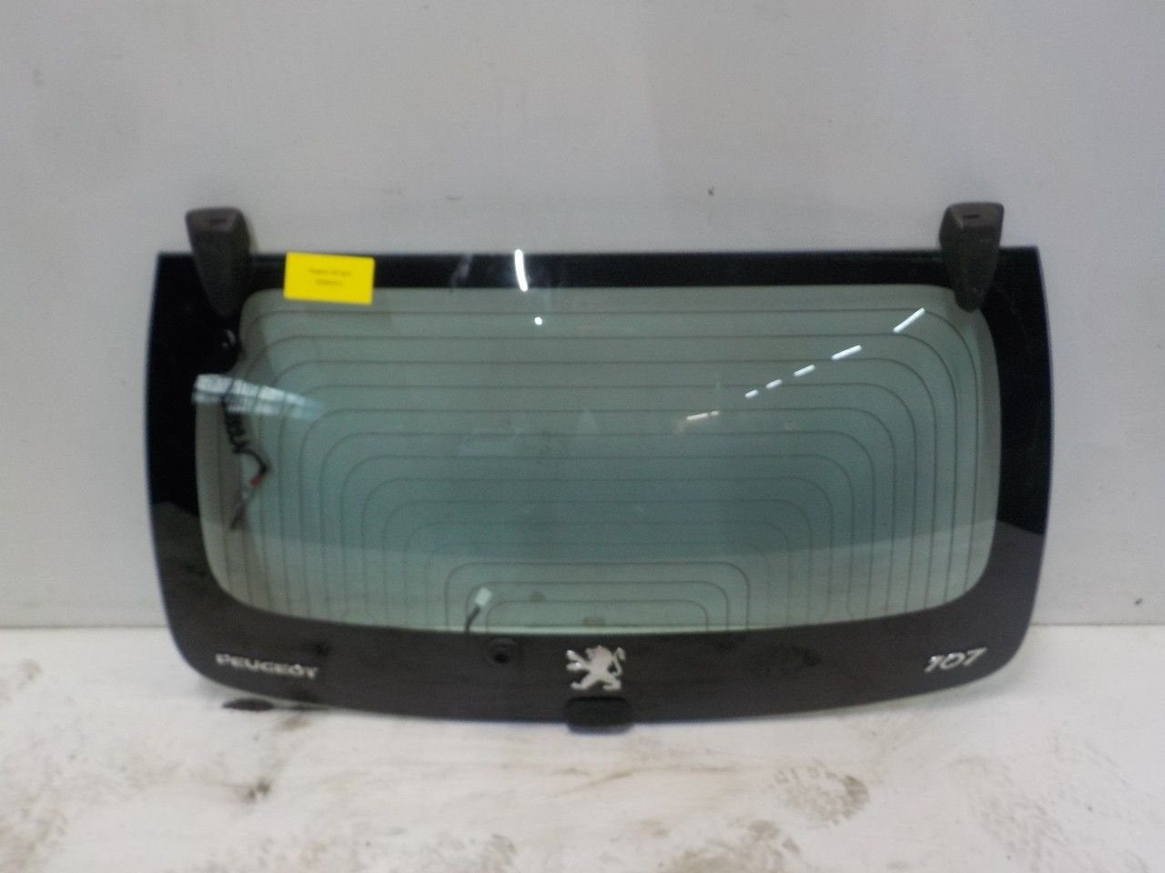 Achterklep Peugeot 107, Onderdelen@venauto.nl, Van der Ven Autorecycling B.V., Gebruikt, Ettenseweg 76, 4706 PB Roosendaal, The Netherlands