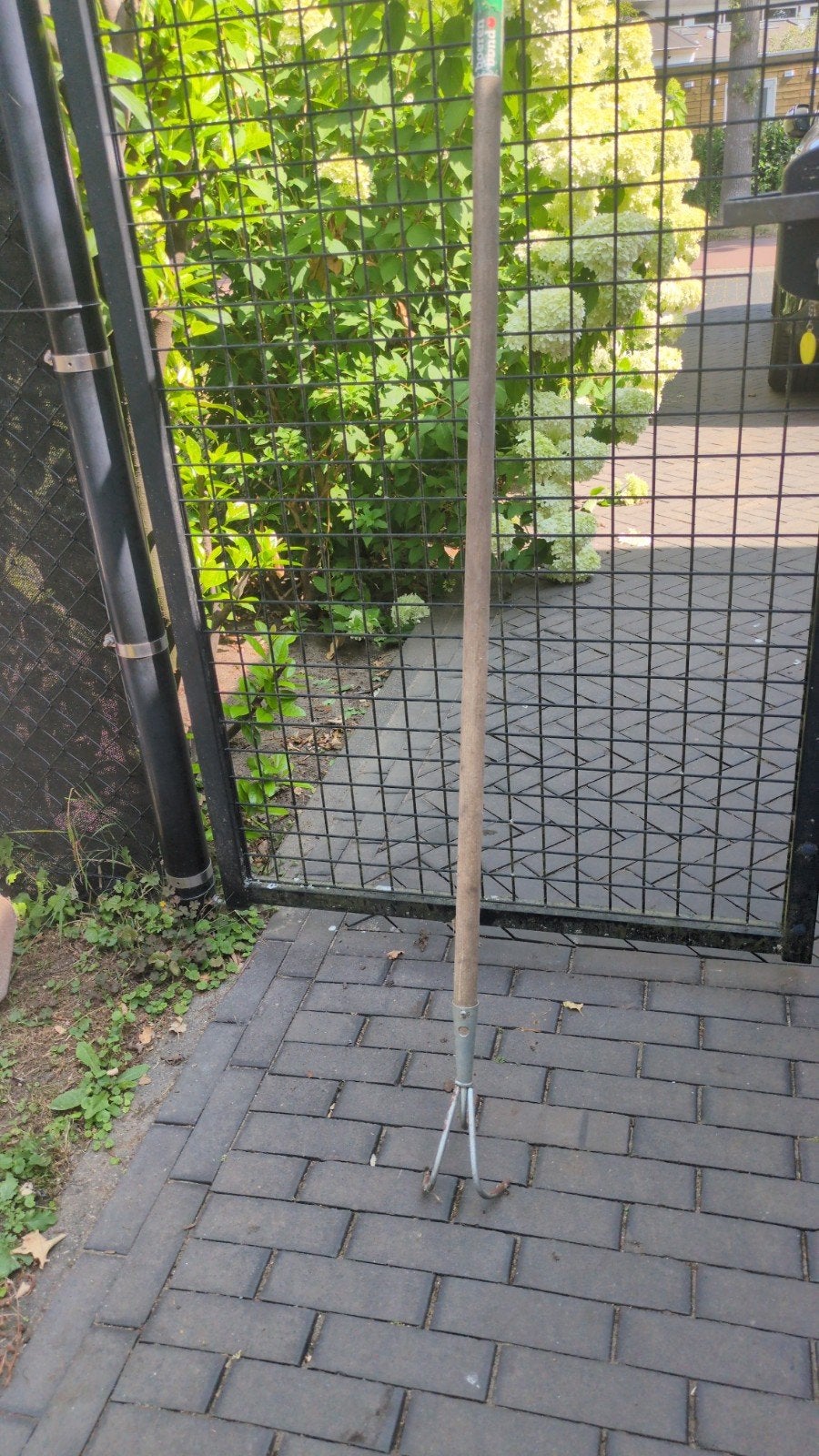 Gratis af te halen: Gebruikte schoffel, Tuin en Terras, Ophalen