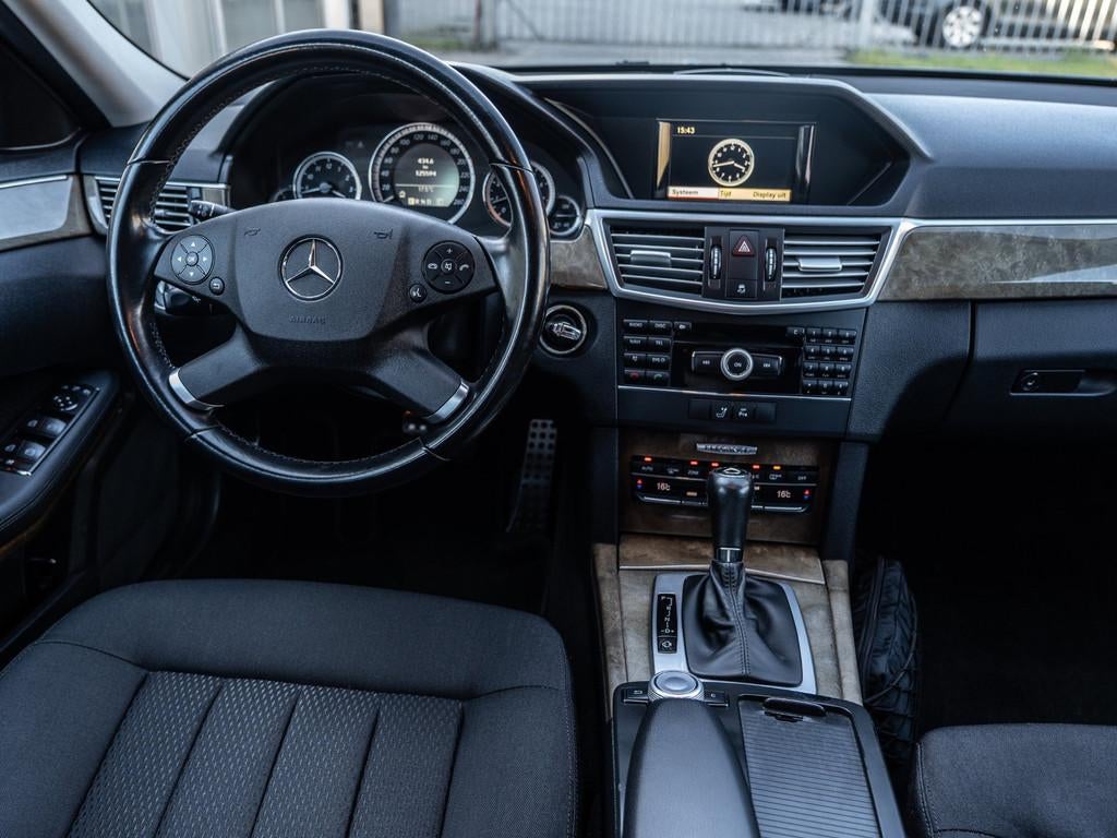 Mercedes-Benz E-klasse 200 CGI Elegance - AUTOMAAT - NAP KM, Euro 5, Achterwielaandrijving, Gebruikt, 4 cilinders