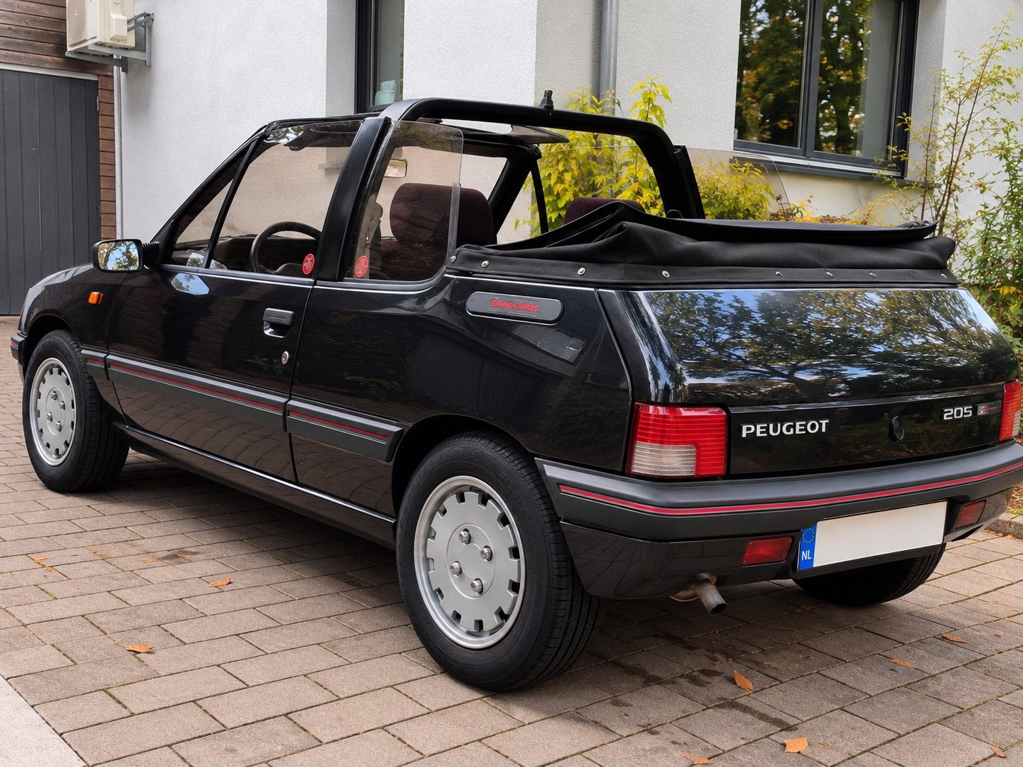 GEZOCHT Peugeot 205 Roland Garros 13 inch, Auto-onderdelen, Ophalen, 165 mm, Zomerbanden, Velg(en)