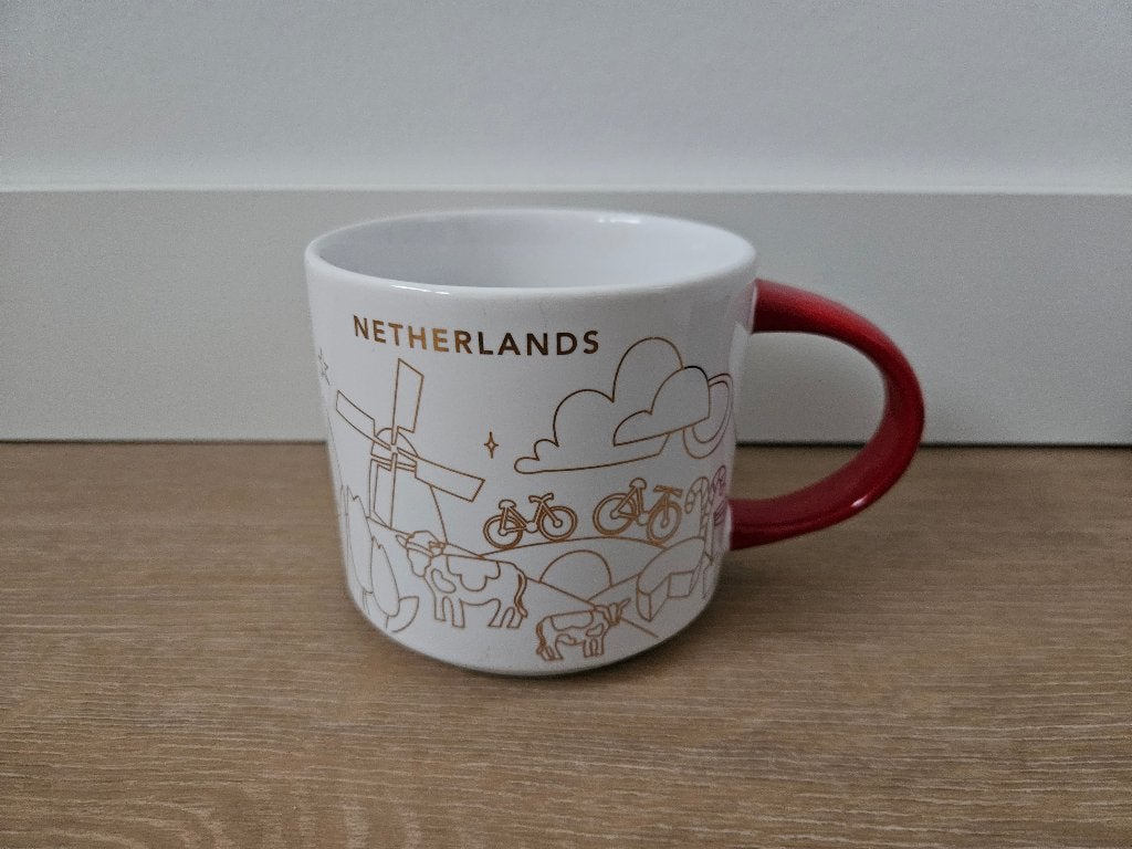 Starbucks christmas netherlands mok, Ophalen of Verzenden, Zo goed als nieuw, Overige stijlen, Kop(pen) en/of Schotel(s)