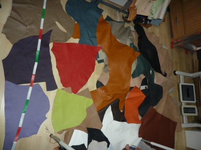 Kleurmix 8,6 kilo soepel echt leer rundleer, Hobby en Vrije tijd, Stoffen en Lappen, Meerkleurig, Leer of Kunstleer, Nieuw, Ophalen of Verzenden