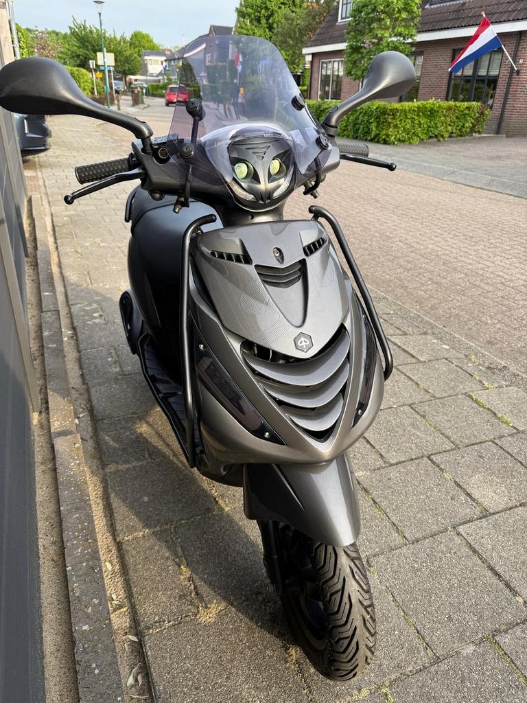 Piaggio Zip 4-takt Carburateur - 2017 - Recent onderhoud, Fietsen en Brommers, Scooters | Piaggio, Ophalen, Maximaal 45 km/u, Zip