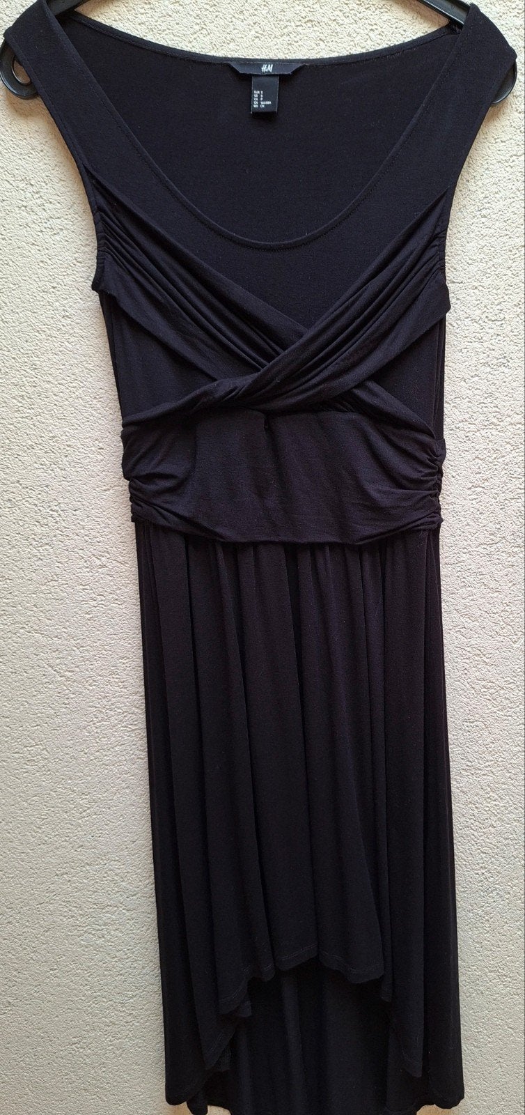 Zwarte, asymmetrische jurk, maat S., Kleding | Dames, Tops, H&M, Zwart, Ophalen of Verzenden, Korte mouw