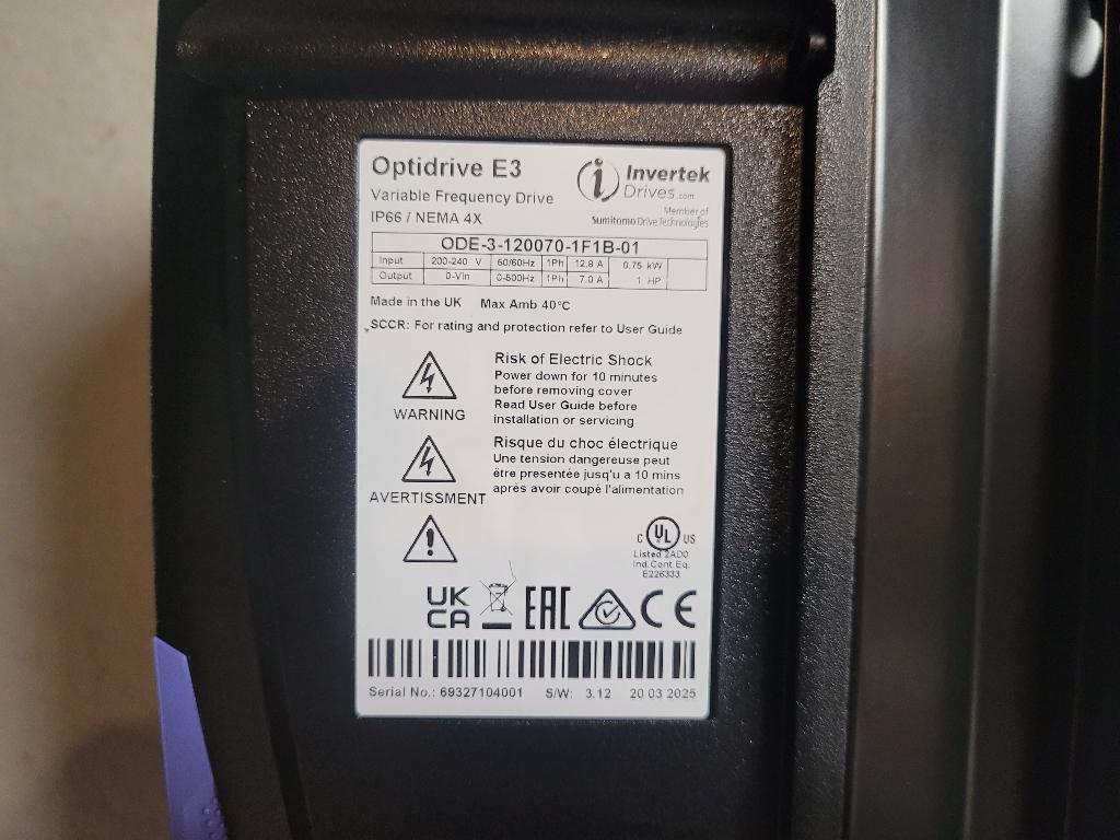 Invertek frequentieregelaar voor 1~ 230V motoren 0,75kW IP66, Hobby en Vrije tijd, Elektronica-componenten, Info@hiflex.nl, Nieuw
