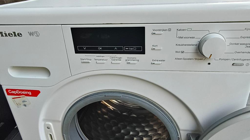 Miele WKB120 Wasmachine – 8KG – 1600 Toeren – Topstaat, Ophalen of Verzenden, Zo goed als nieuw, 1600 toeren of meer, 85 tot 90 cm